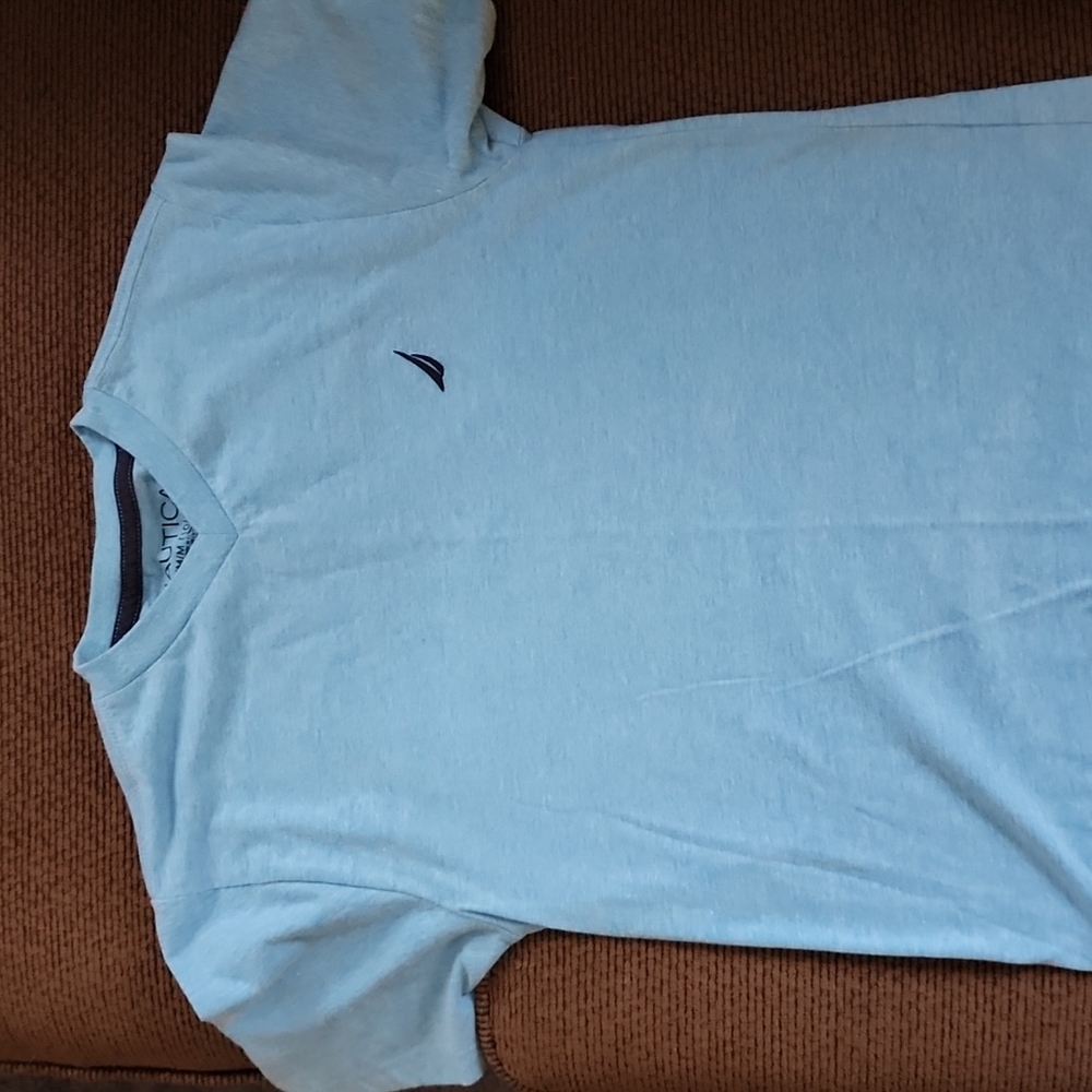 Nautica boys vneck tshirt